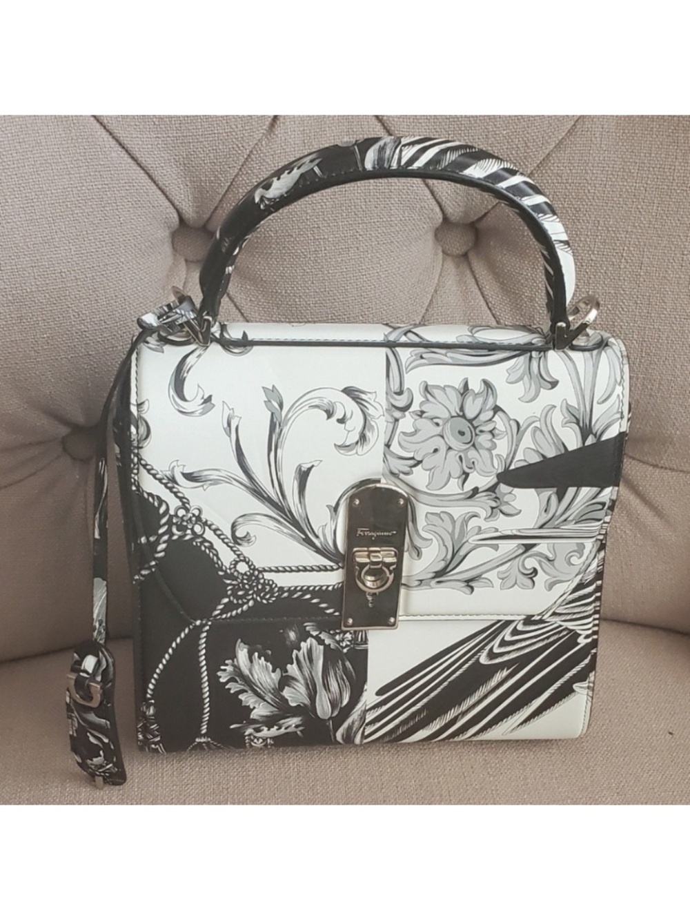Ferragamo Black and White Baroque Patchwork Boxyz Bag "Limited Edition " - Picture 2 of 13